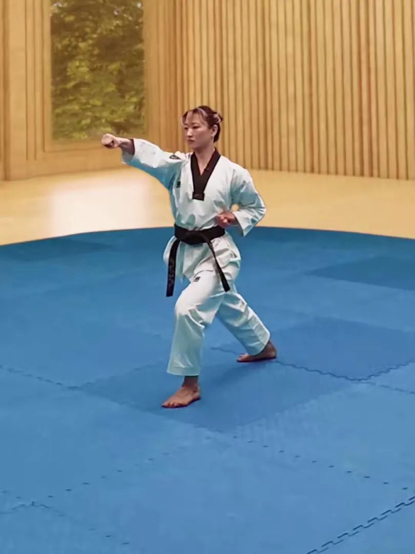 Eolgul-jireugi, High Punch