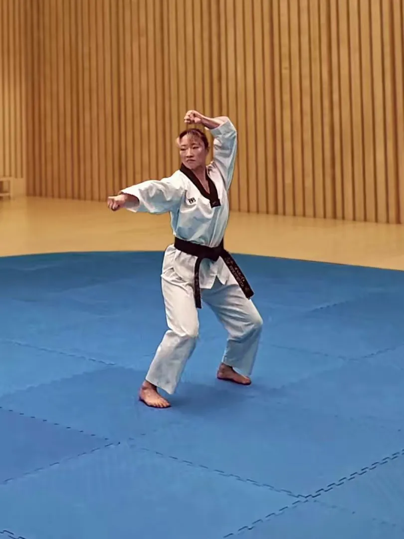 Keumgang-yeop-jireugi, Diamond Side Punch