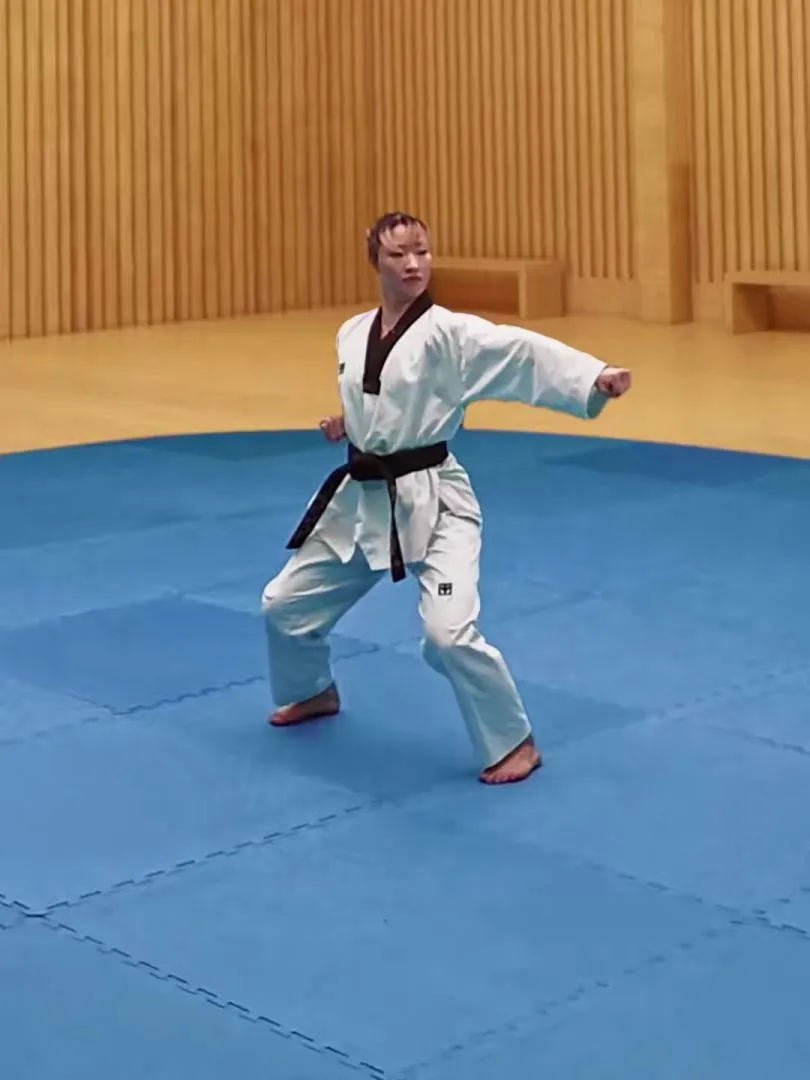 Momtong-yeop-jireugi, Side Punch