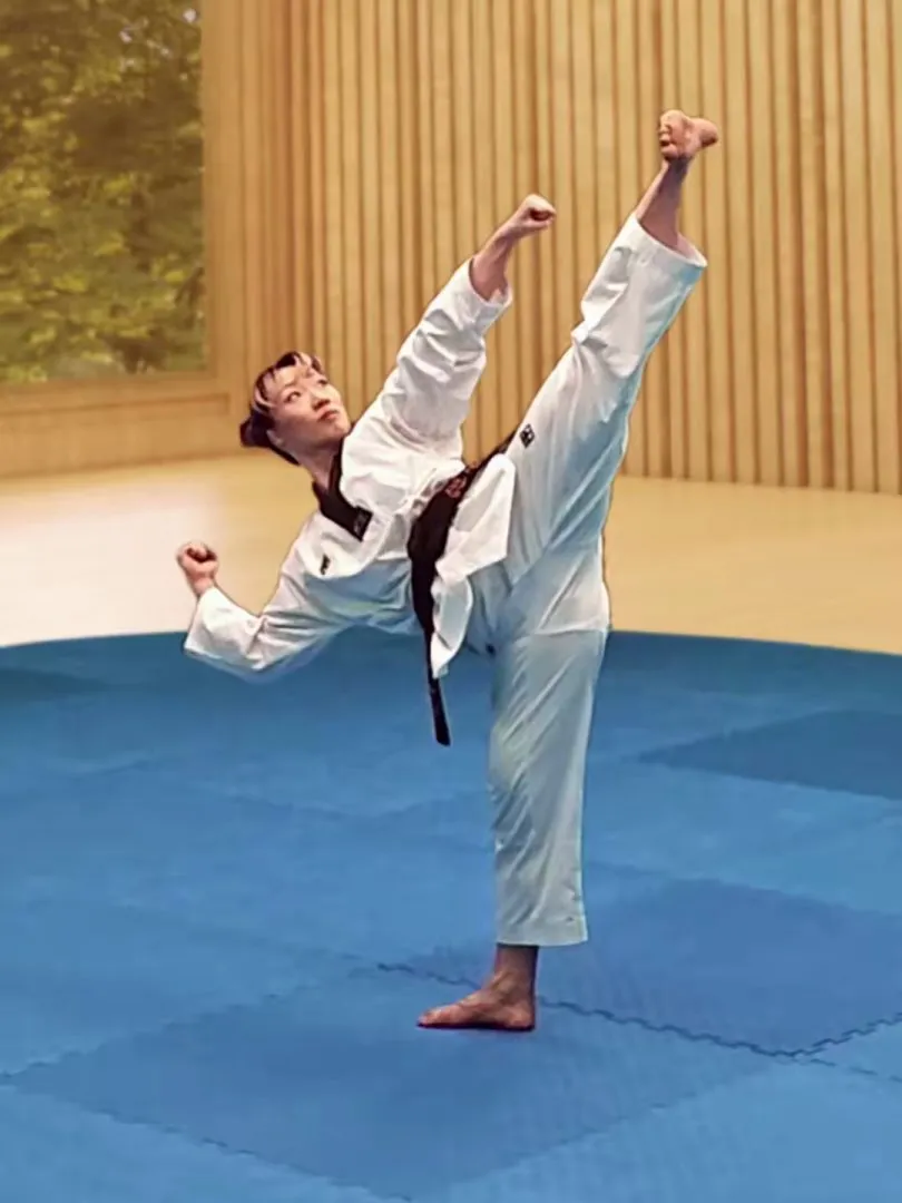 Oesanteul-yeop-chagi, Side Kick + Single Mountain Block