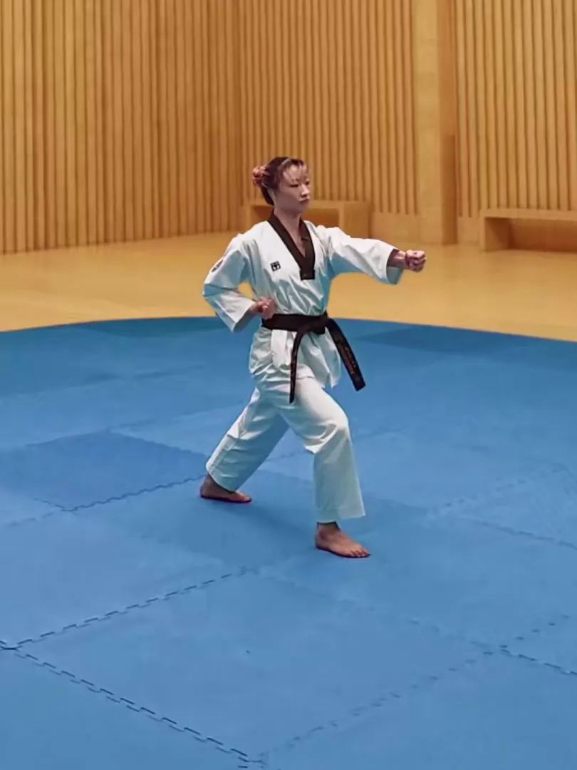 Sewo-jireugi, Vertical Punch