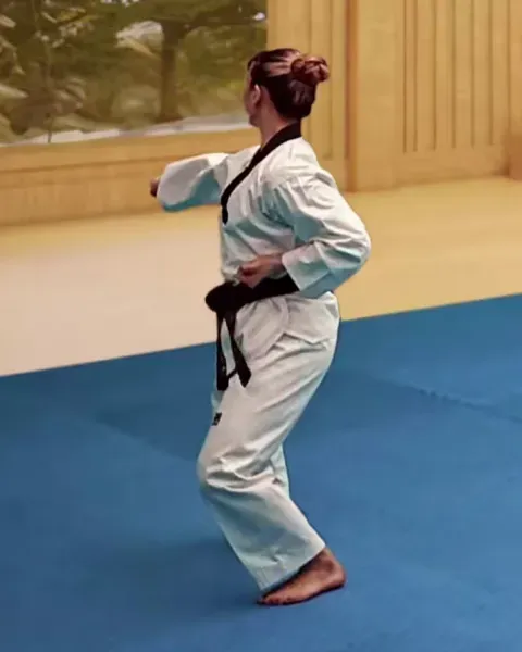 Momtong-yeop-jireugi, Side Punch