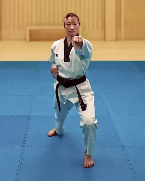 Eolgul-jireugi, High Punch