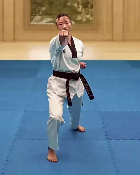 Eolgul-jireugi, High Punch
