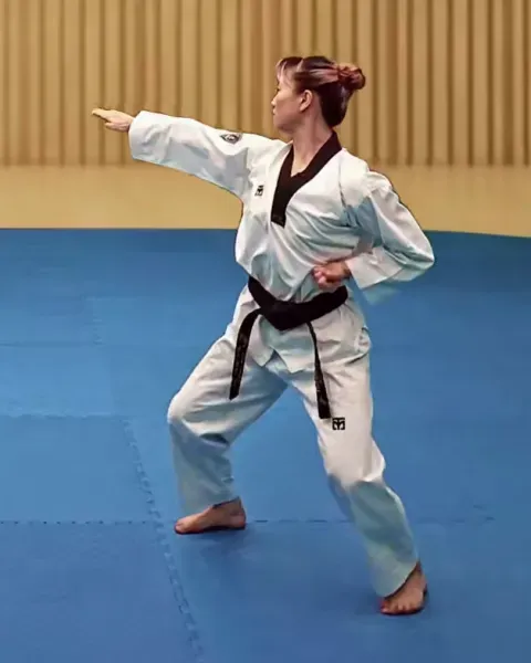 Sonnal-yeop-chigi, Knifehand Side Strike