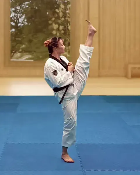 Ap-chagi, Front Kick (left, non-jumping)