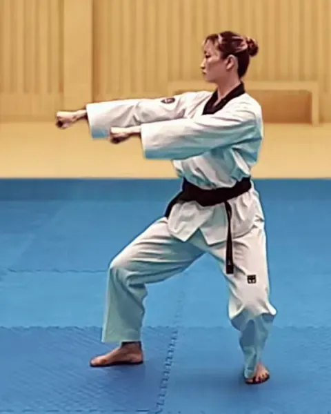 Chetdari-jireugi, Simultaneous Punch