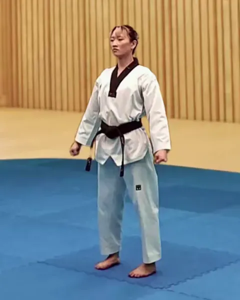 Arae-hecheo-makgi, Low Opening Block
